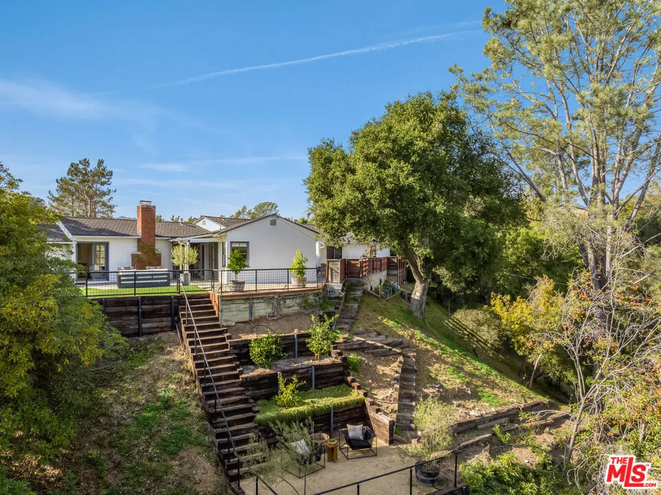 516 Hanley Place, Los Angeles, California 90049 home-pic-25